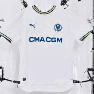 Recensione approfondita della maglia casa dell'Olympique de Marseille stagione 2026-27