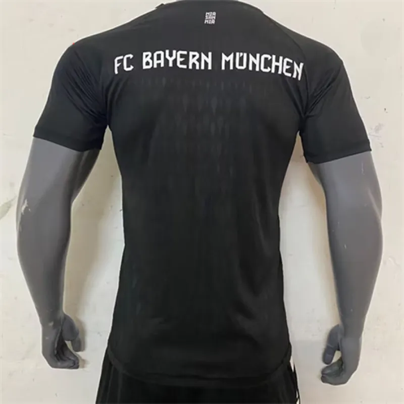 Bayern Munich 2024/25 Goalkeeper Kit - Black