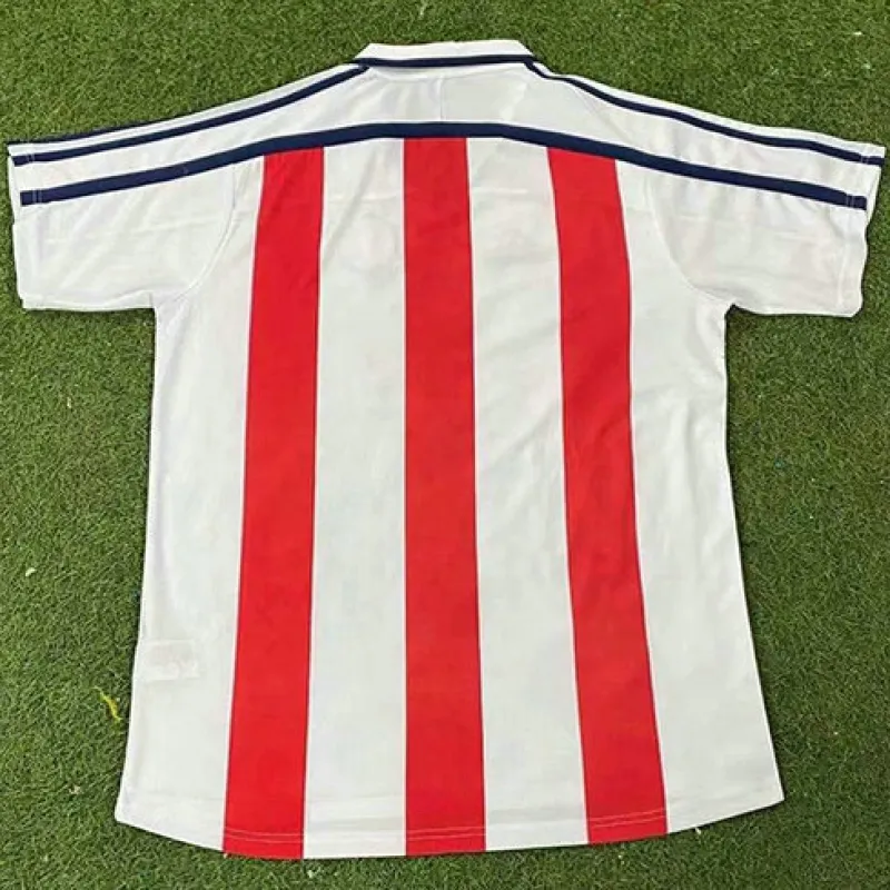 Bayern Munich 2000 - 2001 Away Retro Kit - White and Red