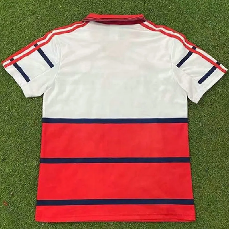 Bayern Munich 1998 - 2000 Away Retro Kit - Red