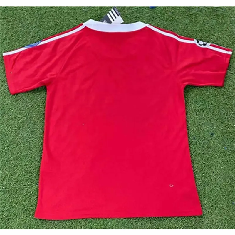 Bayern Munich 2001 UEFA Champions League Retro Kit - Red