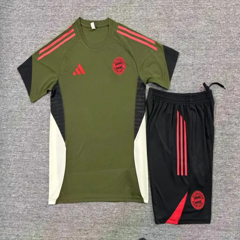 Bayern Munich 2025/26 Kids Training Set green