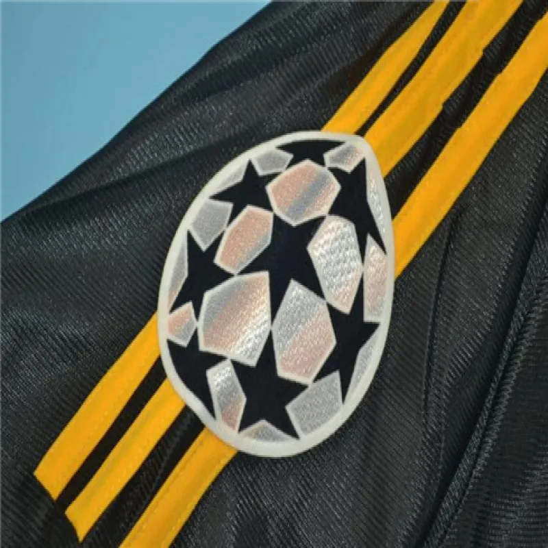 Real Madrid Retro Jersey 1999/00 Away - Black