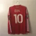 Troisième maillot rétro à manches longues du Real Madrid, numéro 10 de Mesut Özil, 2011/12 - Rouge
