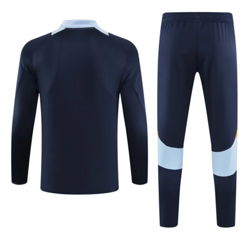 Vêtements de sport du Real Madrid 2024/25 - Bleu