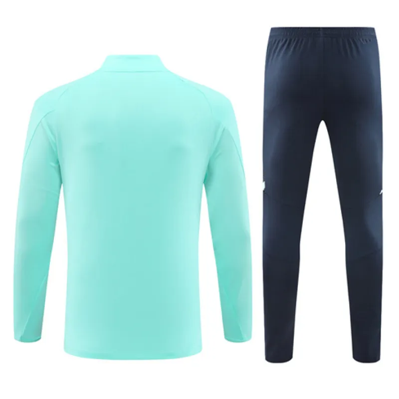 Vêtements de sport du Real Madrid 2024/25 - Bleu