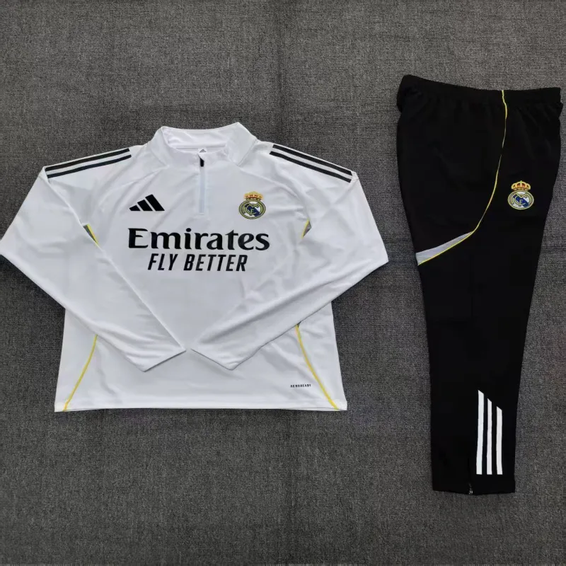 Real Madrid 2025/26 Conjunto Deportivo Infantil blanco