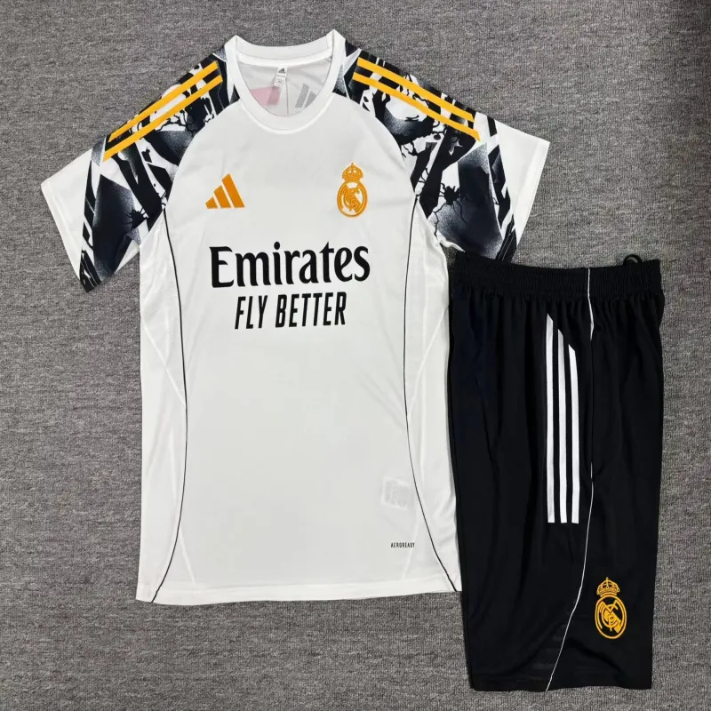 Real Madrid 2025/26 Conjunto de Entrenamiento Infantil blanco