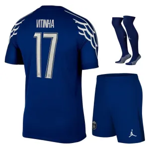 Paris Saint - Germain 2024/25 Vierter Kinderstrikot - Set - Blau von Vitinha