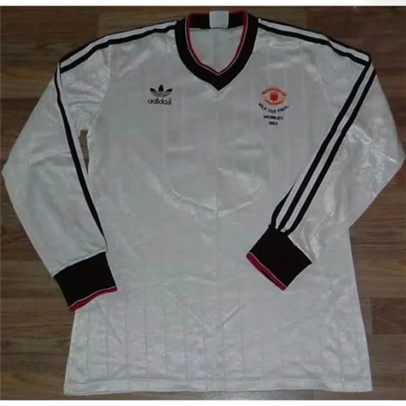 Manchester United Retro Long-Sleeve Jersey 1982 - 84 Away - White