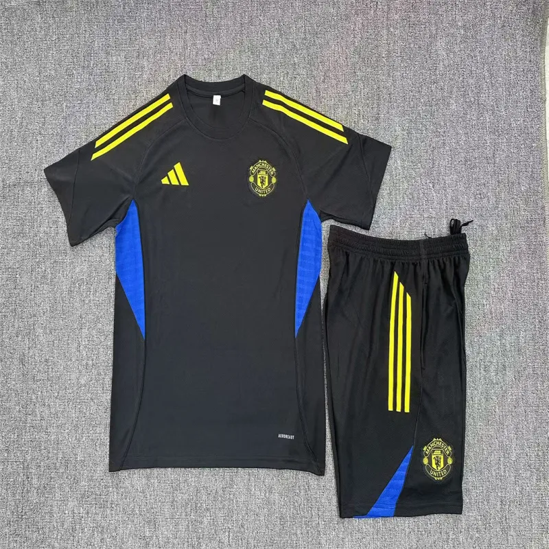 Manchester United Kids 2025/26 Training Kit Black
