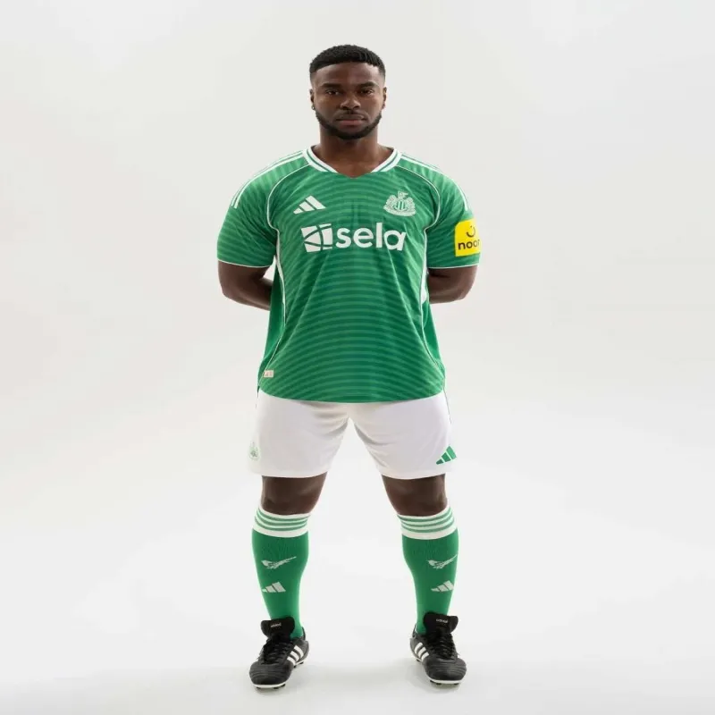 Newcastle United 2025/26 Away Player Jersey