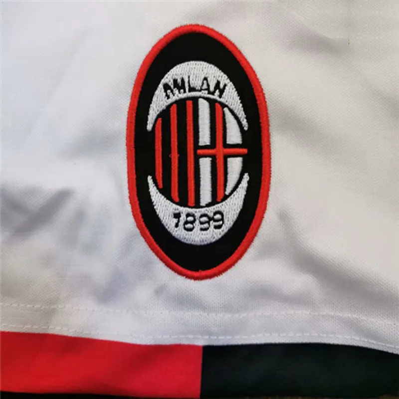 Maglia retro di trasferta dell'AC Milan 1995 - 97 - Bianca