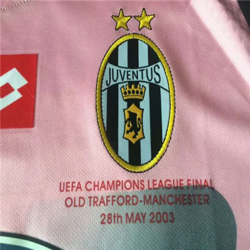 Juventus 2002/03 Retro UEFA Champions League Final Goalkeeper Jersey - Pink