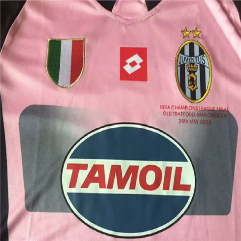 Juventus 2002/03 Retro UEFA Champions League Final Goalkeeper Jersey - Pink