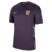 England 2024/25 Auswärtstri kot - Lila