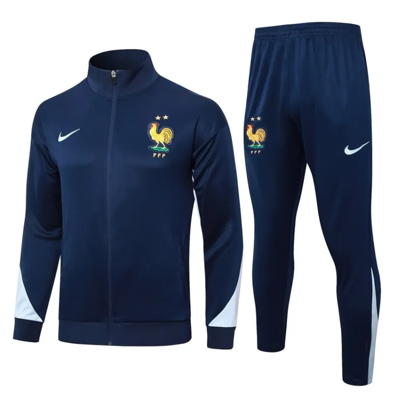 Die Sportjacke und die Hosen der französischen Nationalmannschaft 2024/25 - blau