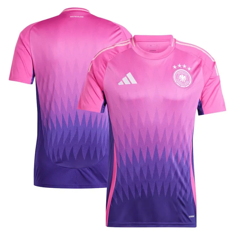 Le maillot d'extérieur de l'Allemagne 2024/25 - Rose