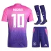 Jamal Musialas 2024/25 Auswärts-Kids-Kit - Rosa