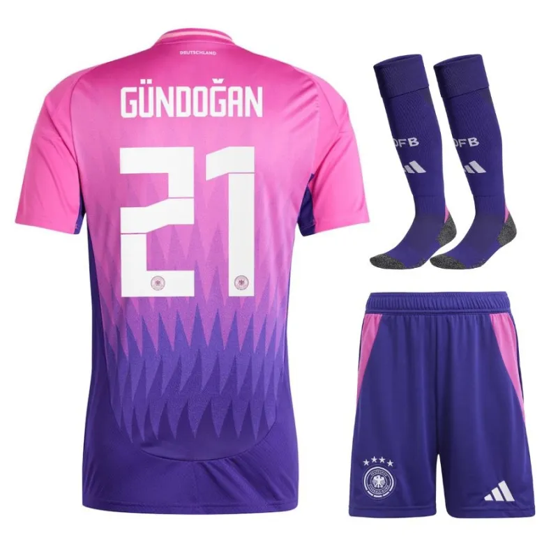 Ilkay Gündoğan's 2024/25 Away Kids' Kit - Pink