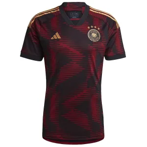 Le maillot d'extérieur de l'Allemagne pour la Coupe du monde FIFA 2022 - Rose et Violet