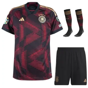 Kit de maillot pour enfants de l'Allemagne en déplacement lors de l'Euro 2024 - Rose et violet