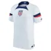 Le maillot domicile de l'équipe des États-Unis pour la Coupe du monde 2022, blanc