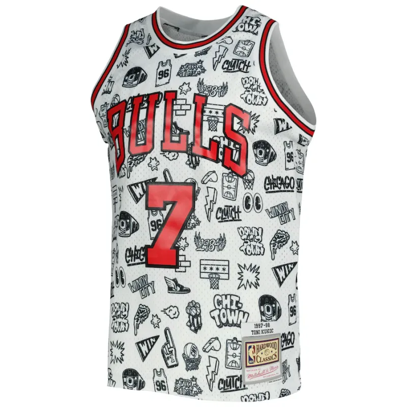Toni Kukoč, Maillot Swingman Doodle des Hardwood Classics 1997/98 des Chicago Bulls Mitchell & Ness - Blanc