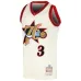 Allen Iverson Philadelphia 76ers Mitchell & Ness Swingman Jersey - Creme-Farbe