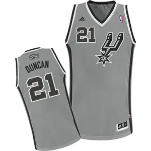 Tim Duncan. San Antonio Spurs. Gris