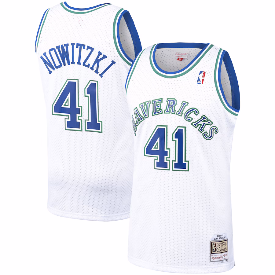 Dirk Nowitzki, Dallas Mavericks, 1998/99 Edizione Classica, Bianco
